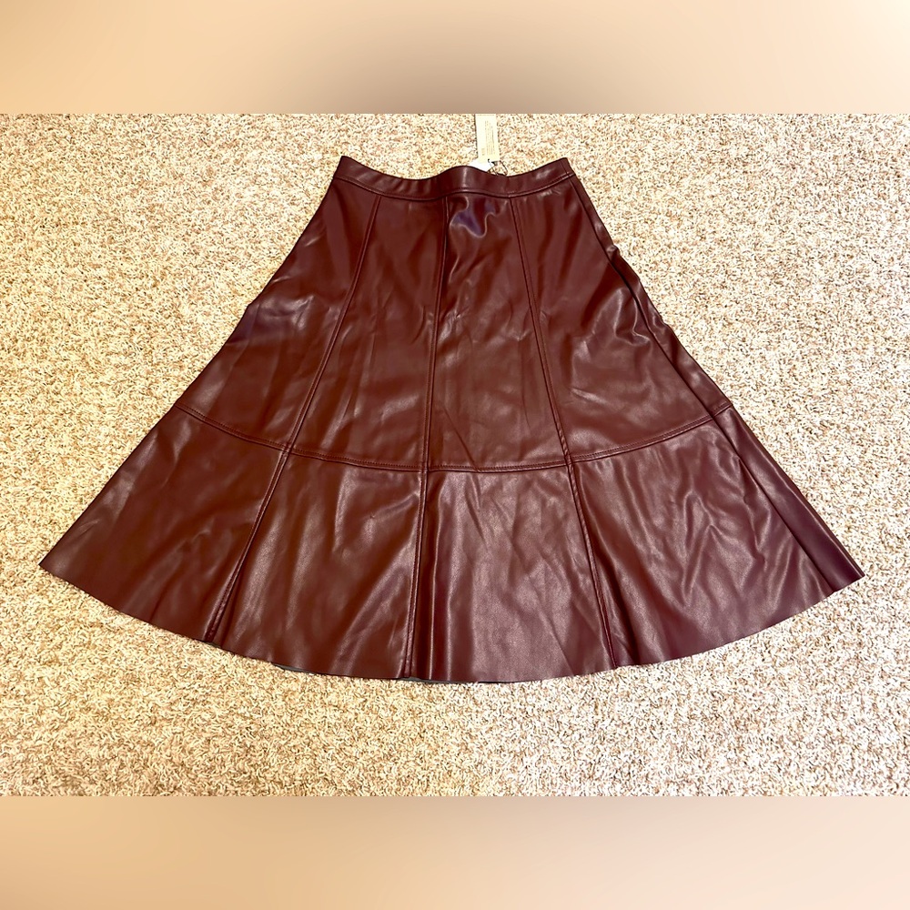 ***sold on MP****Banana Republic vegan leather skirt NWT